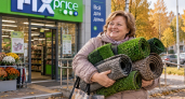 Скупаю в Fix Price «коврики-травки» за 299 руб. — беру разом по 5 штук: ни один под ноги не постелила — два домой, три на дачу