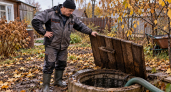 Соду и химию в топку: инженер назвал 2 способа, как очистить выгребную яму без откачки и вони