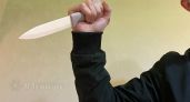 В Великих Луках мужчина порезал шею соседу за курение в коридоре общежития
