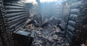 Деревянная постройка сгорела под Великими Луками: назвали причину пожара