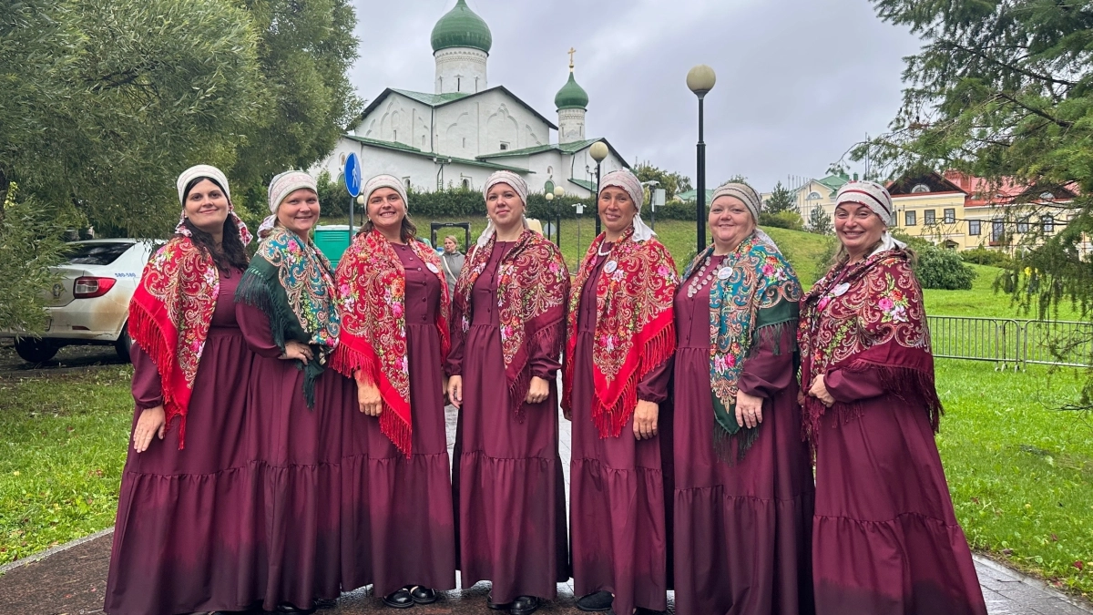 Вокальный ансамбль «Мамины напевы» Великолукской епархии впервые выступил на фестивале «Соловьиная ночь» в Пскове
