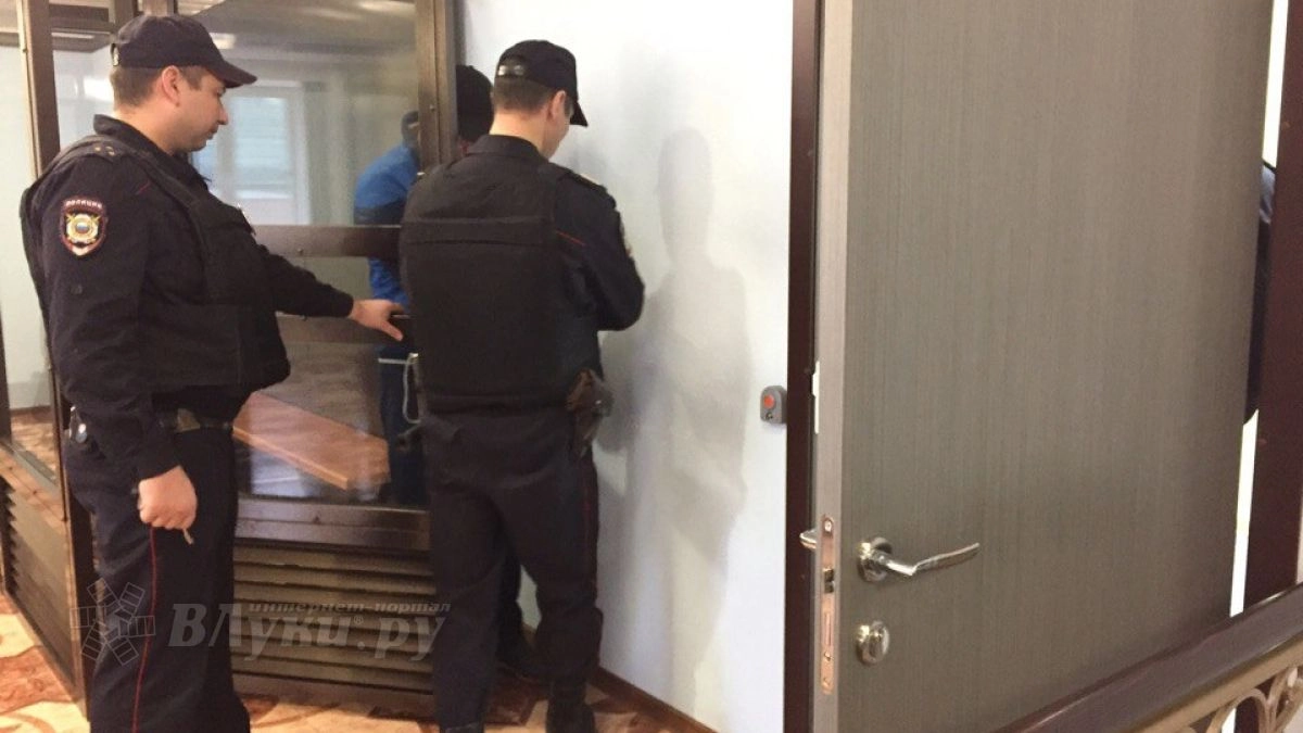 В Великолукском округе подростка оштрафовали на семь тысяч рублей за кражи из дома
