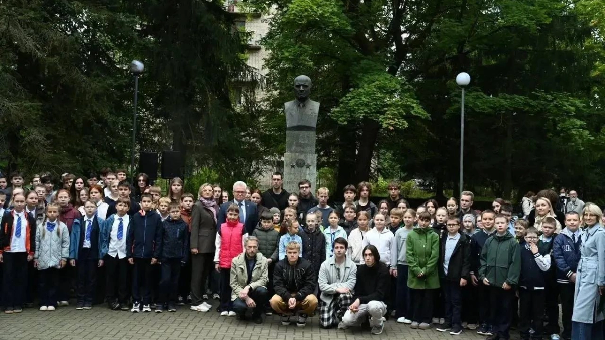 В Великих Луках почтили память академика Ивана Виноградова