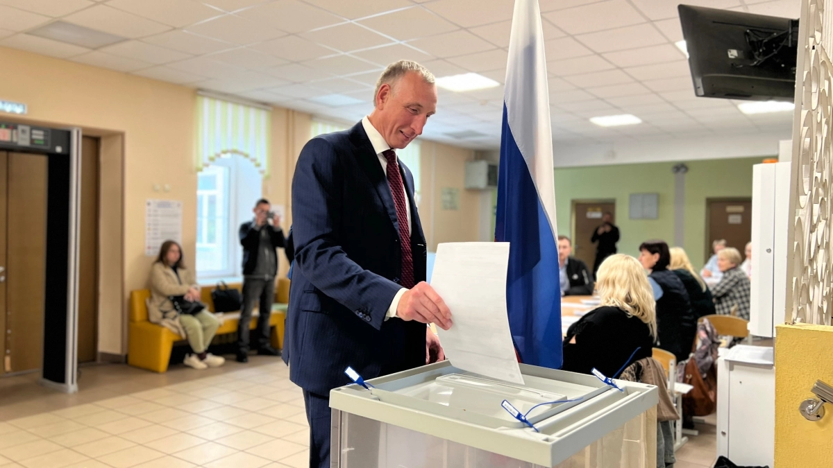 Козловский лидирует на выборах в Госдуму по Псковскому округу