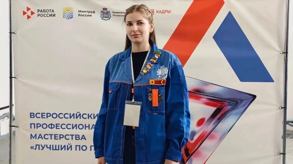 Елизавета Веселова стала лучшим механизатором Псковской области: она представит регион на всероссийском конкурсе