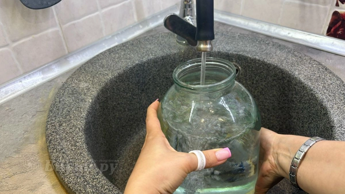 Около сотни домов останутся без воды: где отключат водоснабжение в Великих Луках 1 октября