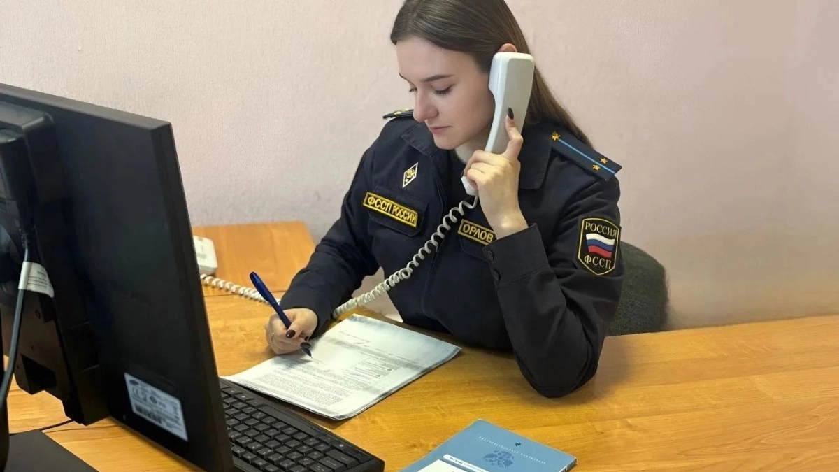 Жительница Псковской области проведет шесть суток в изоляторе за неуплату алиментов