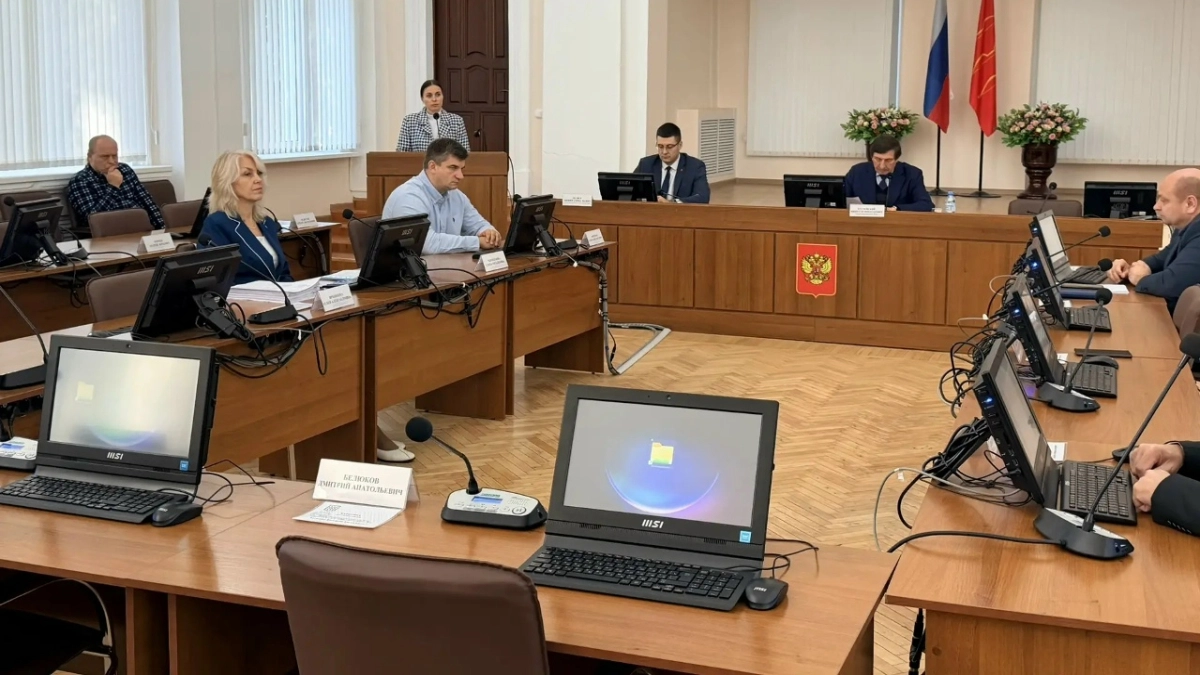 Великолукская гордума досрочно прекратила полномочия трех депутатов