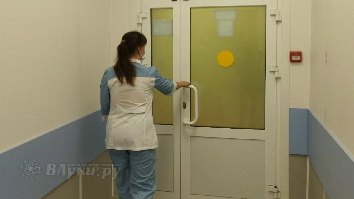 Пациентка поблагодарила врача-гинеколога и медсестер великолукской больницы