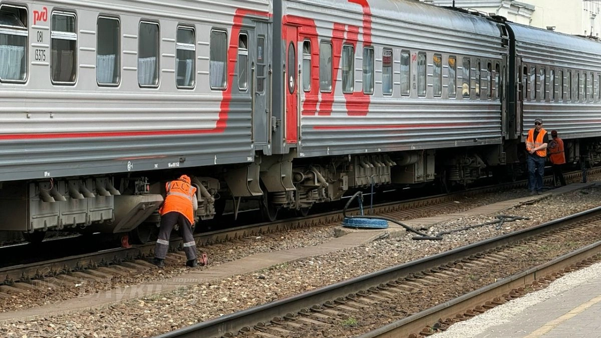 Железнодорожник в Дно оштрафован на 120 тысяч рублей за взятки от машинистов