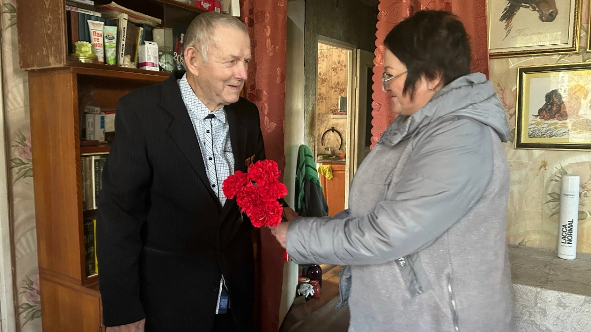 Бывший узник немецких концлагерей из Псковской области отметил 85-летие