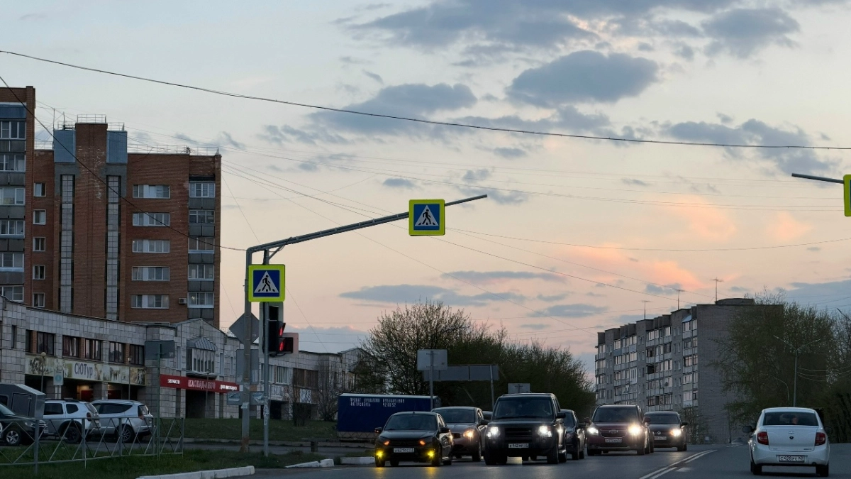 Светофоры в Великих Луках будут мигать желтым до понедельника