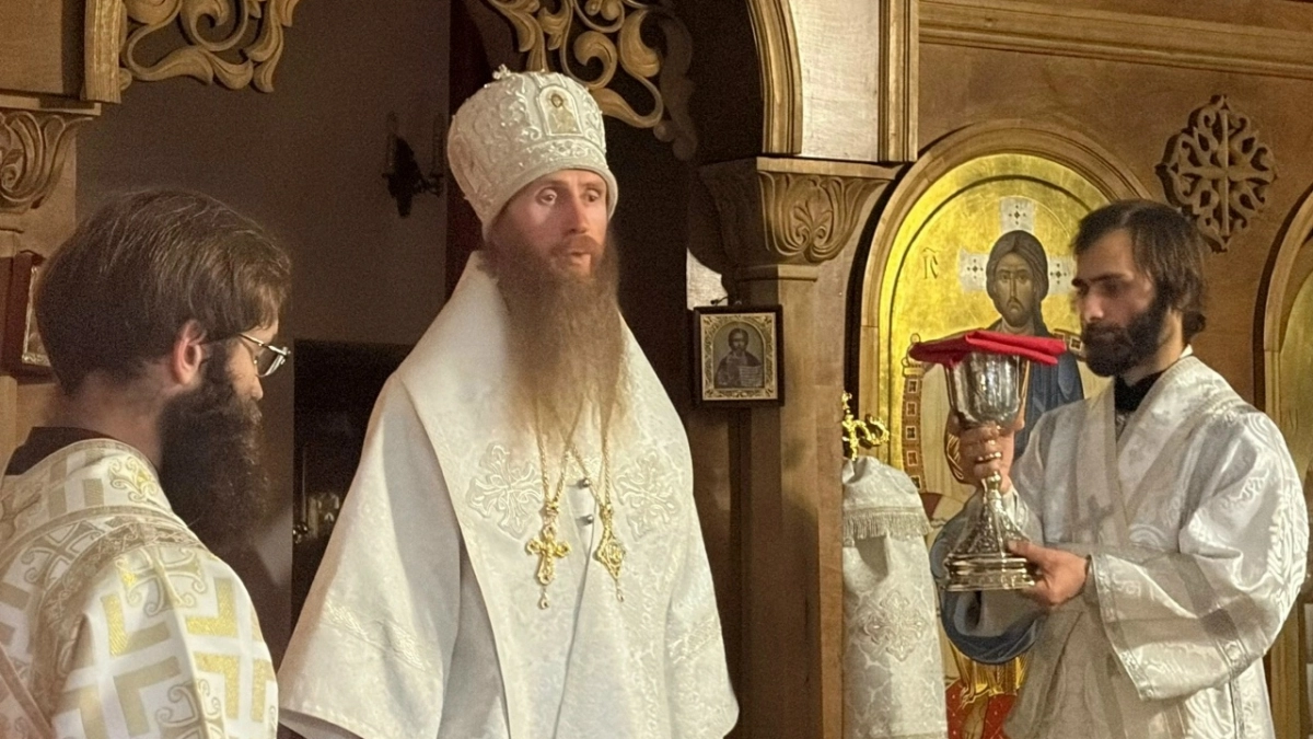 В Великих Луках молодёжные ночные литургии будут проводить ежемесячно